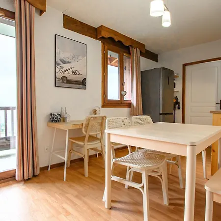 Cozyserenity, & Les 3 Vallees Apartment *